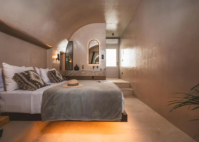 Apartmanhotel Legends In Town, By Mykonos High 4*