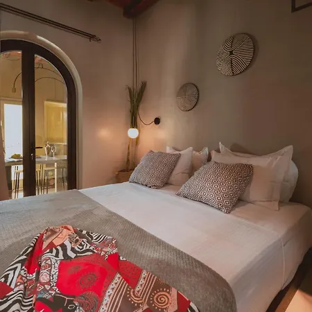 Hotel apartamentowy Legends In Town, By Mykonos High