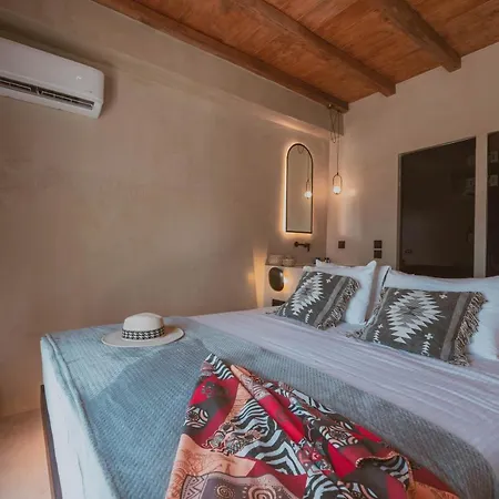 Legends In Town, By Mykonos High Aparthotel 4*
