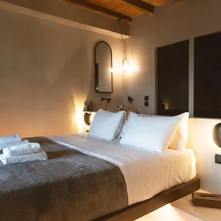 Legends In Town, By Mykonos High Aparthotel