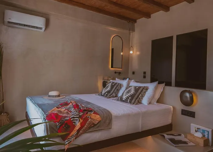 Hotel apartamentowy Legends In Town, By Mykonos High 3*