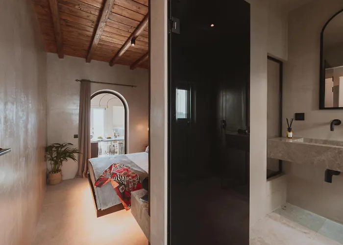 Legends In Town, By Mykonos High 3* Mykonos Town