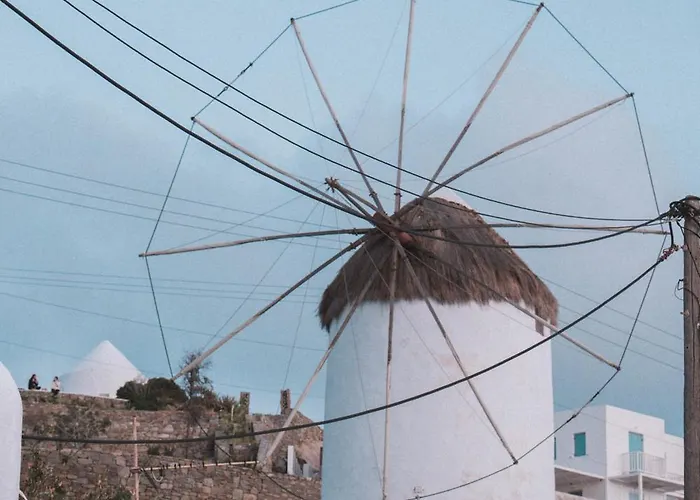 Legends In Town, By Mykonos High