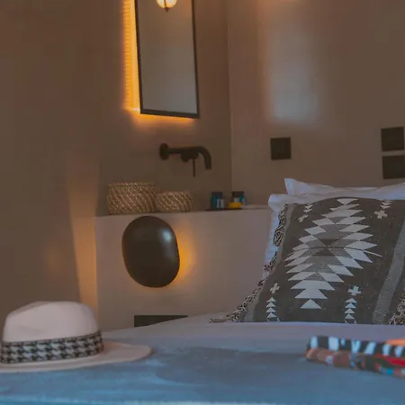 Legends In Town, By Mykonos High